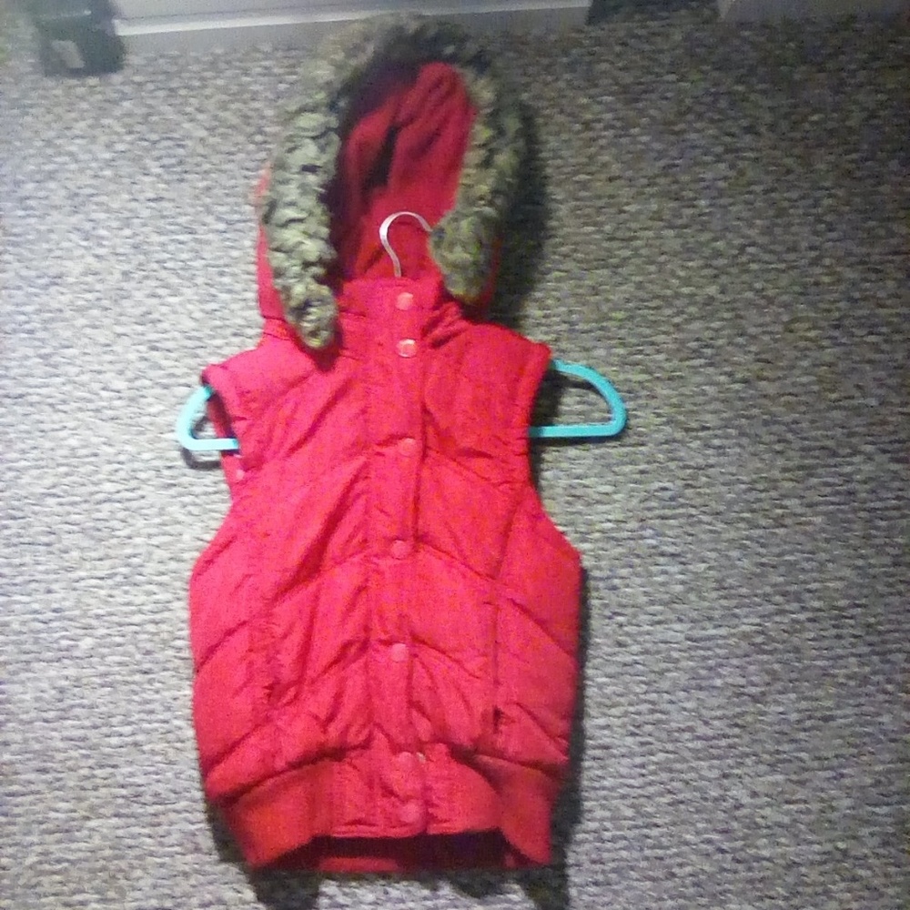 Aeropostale vest